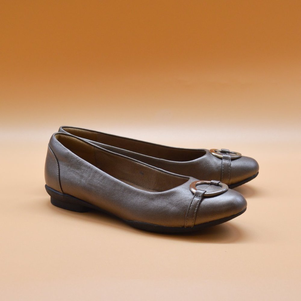 Clarks Neenah Vine Flats Shoes Size 6.5M